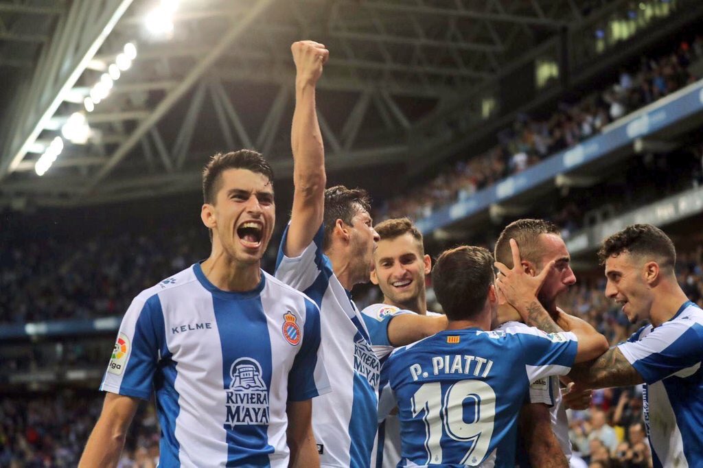 marcroca21's tweet photo. 12/12 en Cornellà, este estadio es un fortín 💪🏟 A seguir así, equipazo @rcdespanyol ! 🔵⚪ Ahora semana de selección y a volver con todo! #LaLiga #RCDE https://t.co/rBmqMDhYs9