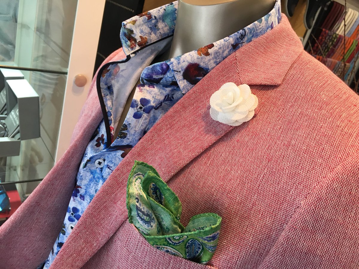 ScudMark's tweet photo. Its warming up @menzclub with lots of new arrivals!! #menswear #mensfashion #menstyle #winter #weddings #Clothing #fashionista #fashion #menzclub #dapper #style #racingcarnival #chino #suits #shirts #shoes #prada #Blazers #jeans #belts #socks #bertigo #vests #cutler #ltb #Atpco https://t.co/kxrANjTENT