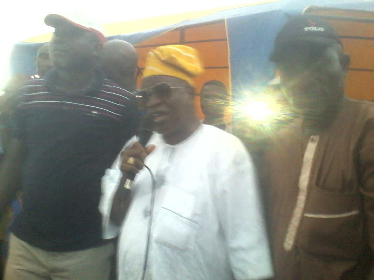 AkinpeluMuyiwa6's tweet photo. ADC:- Disagreeing to Agree
ADC Oyo State yesterday; 7th of October, 2018 had a marathon deliberation at a meeting held inside Premier Hotel, Ibadan, to arrive at a positive conclusion on who to be the party's gubernatorial candidate for 2019 election. With the party on course. https://t.co/QbPbWvcZ2b