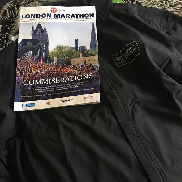 The_Moiderer's tweet image. Thank God for that. #londonmarathon #didntgetaplace #cooljacket ift.tt/2O9iS1s