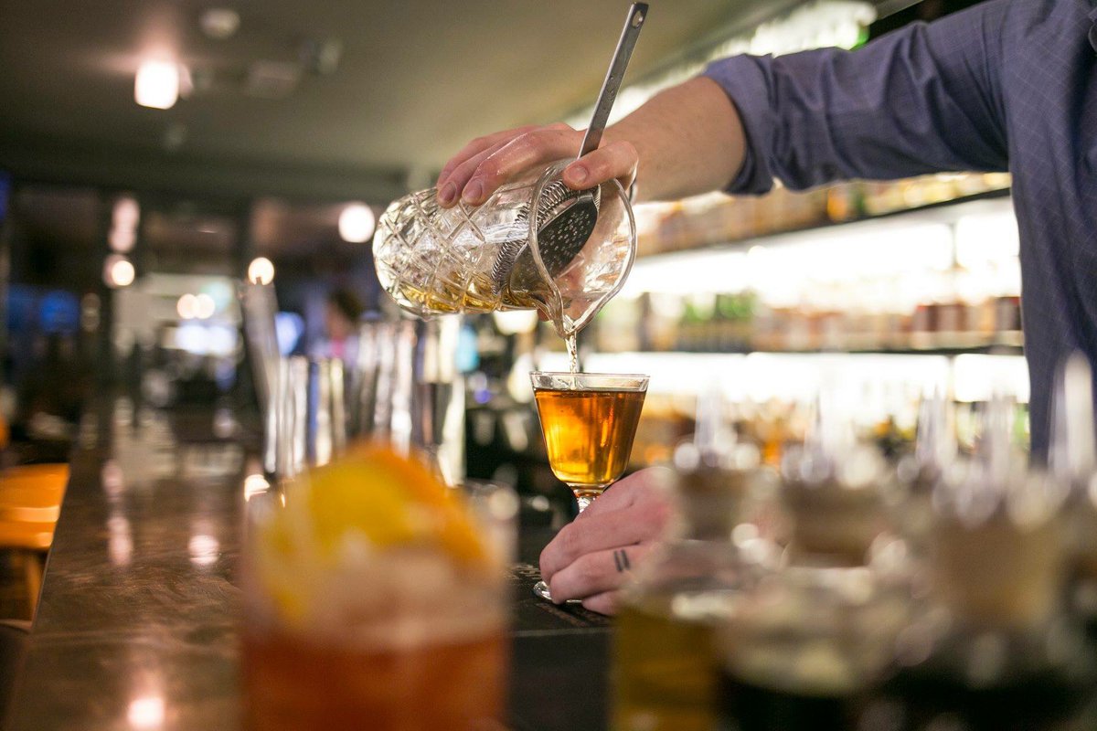 IrishWhiskeyExp's tweet photo. Learn the art of mixology during one of our pre Christmas party dinner cocktail masterclasses! For more information or bookings, please contact our team on 064 663 5700 or info@celticwhiskeybar.com 🍸#cocktailmasterclasses #mixology #christmasparties #lovekillarney https://t.co/A889w7Ejqv