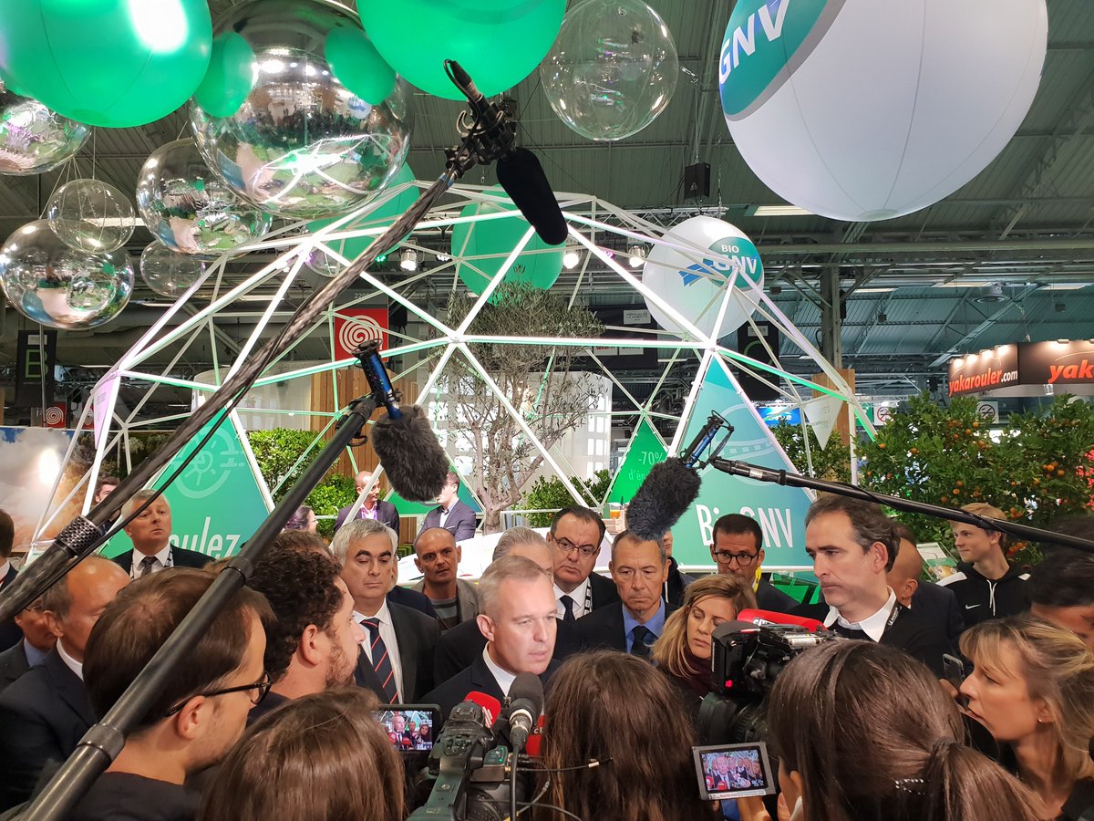 natrangroupe's tweet photo. #MondialAuto &amp; #ClimateChange : « Le mot d'ordre n’est plus à l’analyse, à la réflexion, il est à l'action », a déclaré @FdeRugy en visite ce matin sur le stand du #bioGNV #GNV #JeRouleAuGaz #MobilitéDurable https://t.co/43jtYHTQ30