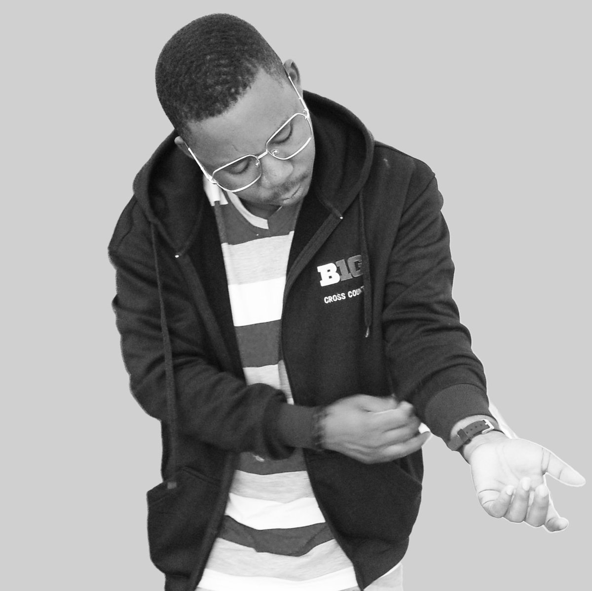 DjJimyTz's tweet photo. Wapo Walioamini Kwenye Ndoto Na Kweli Ikatimia,Mfano Unaota Unamwagilia #Bustani Kumbe Unakojoa #Kitandani😀

#Ninja #MnyamaMkali #Young #kid https://t.co/2gL7zy4jSG