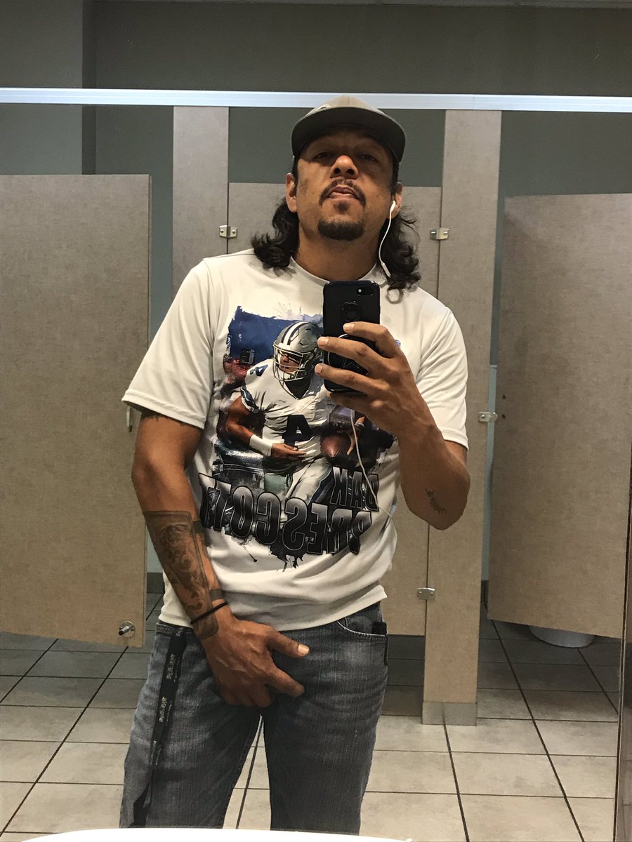 Mandos_Mundo's tweet photo. I’ve been in this love war relationship for over 25 years...
#GetMad #GetSad #DontWorryBeHappy
#ChupaMonday #GoCowboys #FireGarrett https://t.co/kQdLQkdJzv