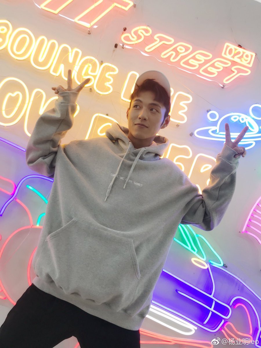 skykim0113's tweet photo. 아 기여워 ㅠㅠㅠ 밍이 왜 점점 더 어려지는거야?? 너무 기엽짜나 https://t.co/4Ndq0ywkF9