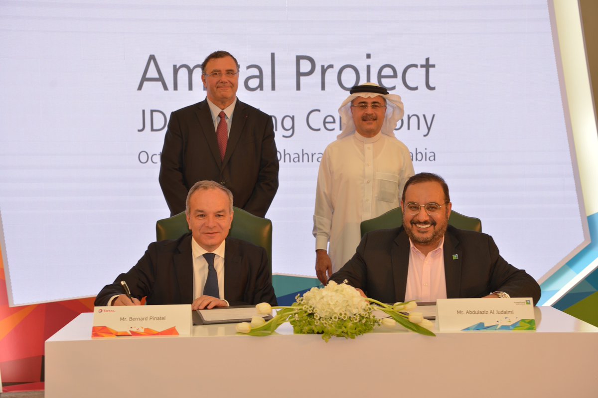 TotalEnergies's tweet photo. Saudi Arabia: @Saudi_Aramco and @Total launch the engineering studies to build a giant #petrochemical complex in Jubail. 
Learn more in our press release: https://t.co/Oz02oqeHYV https://t.co/ztlPrRUTZl