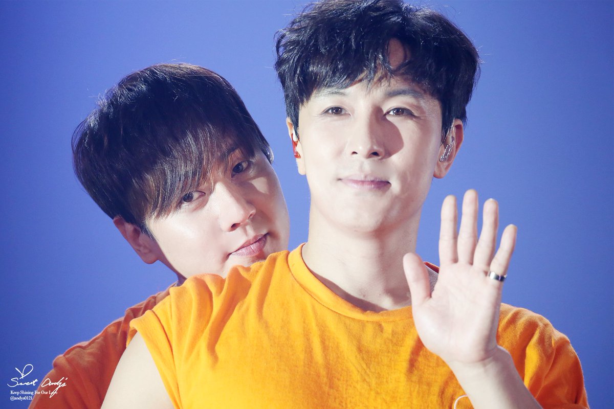 andys0121's tweet photo. 181007 #신화 콘서트 #김동완 #앤디
기웃기웃👀 https://t.co/DAlQIzcf0x