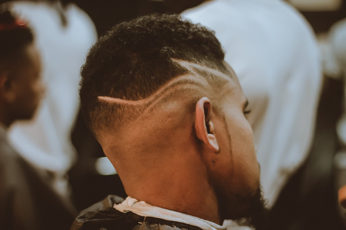 castrosmancave's tweet photo. Never underestimate the power of a barber!✂️
#castrosmancave #mensgrooming #barbershop #barberlife #freshcutsdaily https://t.co/3eKK1peQSR