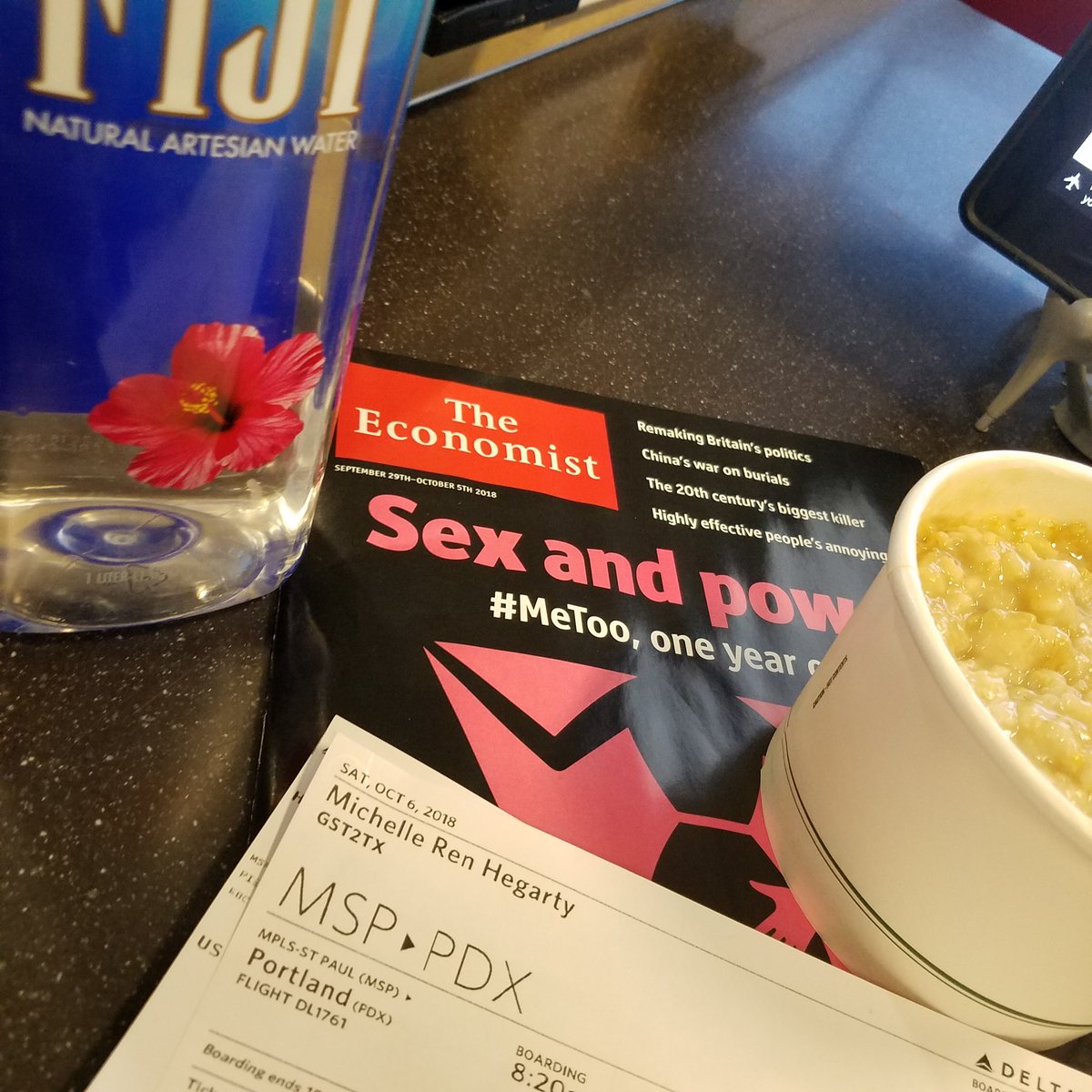 ModifiedEditing's tweet photo. Required luggage for urban human survival. $30

Oatmeal. Figi. The Economist.
$21

#arbitraryairport https://t.co/0Y3GSlTymE