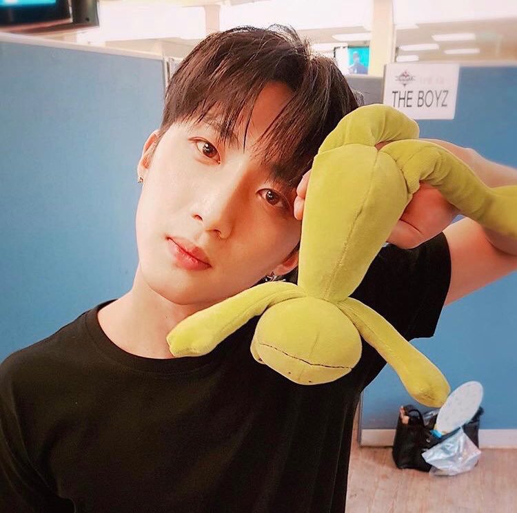 lqshui's tweet photo. ʳᶦᵇᵇᶦᵗ ʳᶦᵇᵇᶦᵗ https://t.co/9PiDlvRKHZ