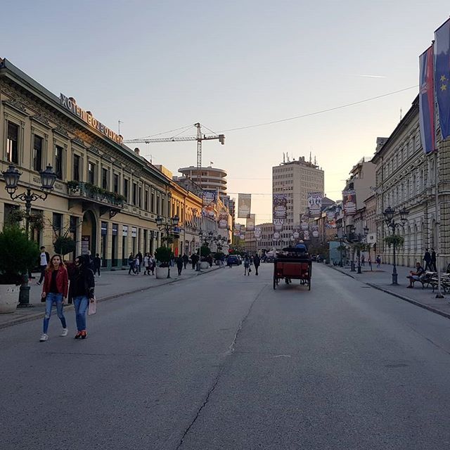ilovenovisad's tweet photo. #fijaker #novisad #ilovenovisad https://t.co/kpLhoRySud