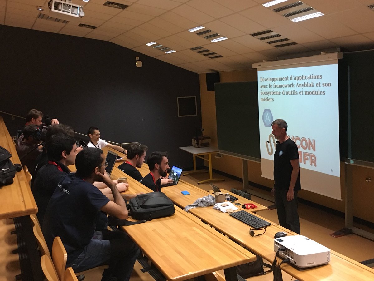 anybox's tweet photo. Aujourd’hui, on vous présente @_anyblok lors des conférences de la @pyconfr ! 
Merci @JSSuzanne @franckbret @gracinet @petrusv84 et merci à tous pour votre attention! #Framework #Python :   https://t.co/sYsb4GCwGe https://t.co/bWpnYCUXyW