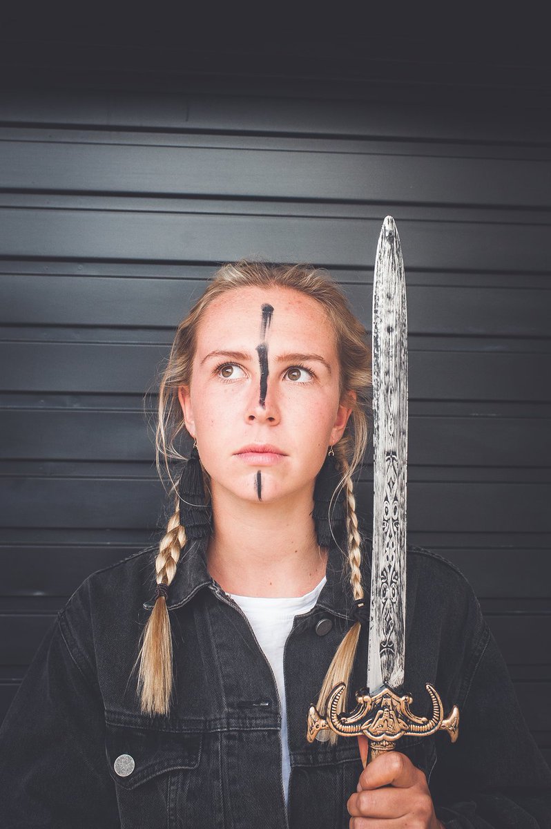 'Our minds are the greatest battlefields, and one of the areas that will often come under attack if we are stepping out for Jesus on a daily basis.' #IamArmoured #ywchats moreprecious.co.uk/blog/2018/10/6…