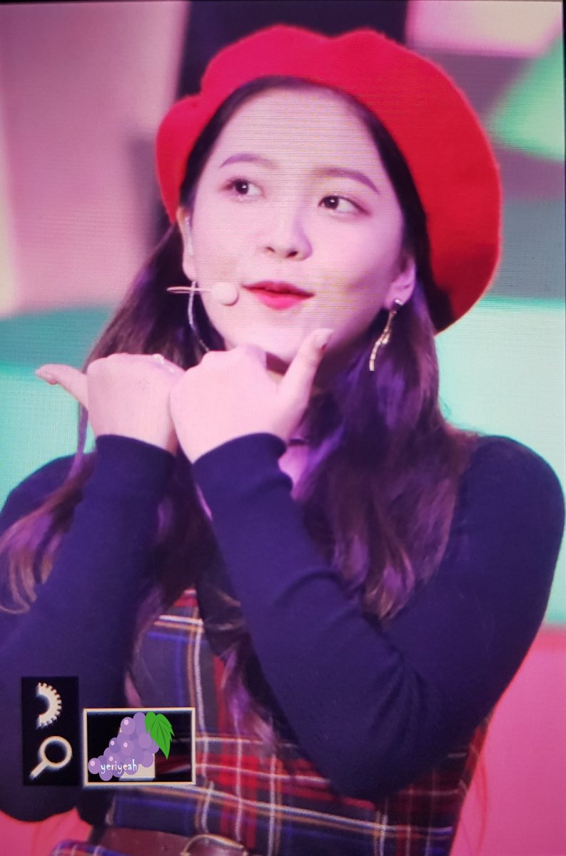 yeriyeah3051's tweet photo. 181006 강남페스티벌 #예리 #yeri https://t.co/yXm5PGeznb