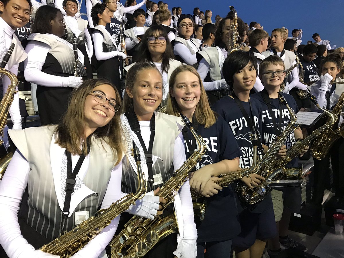 We had a blast at 8th Grade Band Night! Thanks for hosting us and making us feel like part of the Sachse Band already. Great job SHS and GHS on awesome halftime shows!
<a href="/Hudson_Hawks/">Hudson Middle School</a> <a href="/GISDArts/">GISD Fine Arts</a> #settingtheexample #hudsonstrong
