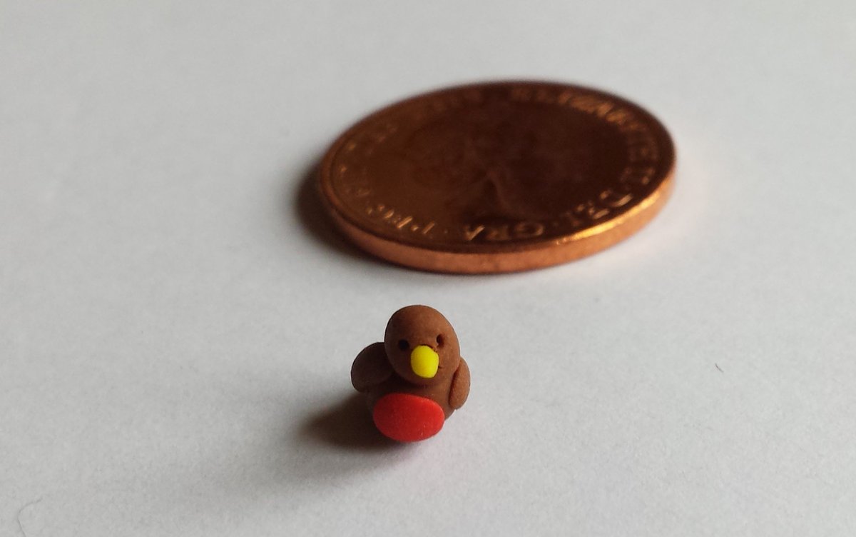 Get your hands on one of our #handmade #miniature #robins - in plenty of time for your #dollshouse or #fairygarden #Christmas - have a look! rover.ebay.com/rover/1/711-53…