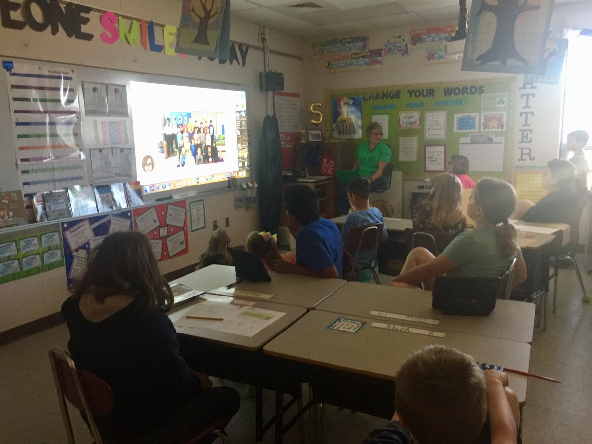 Bee1Lisa's tweet photo. A look back at our first week of the Global Read Aloud. 4th and 5th Graders at Blue Ridge Elementary in Kansas were excited to receive a video from our partners in London, Ontario. #GRA18 https://t.co/hVyAKVE8Bw