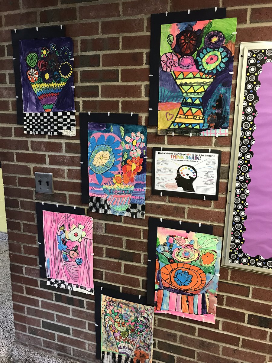 OakSaugus's tweet photo. “Artsplosions” all over our school! #lifeisart #oakrocks https://t.co/sU2WKWEgF9