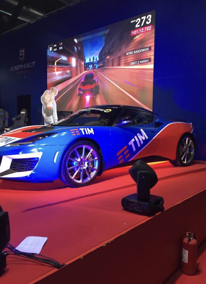 MMariani77's tweet photo. #TIMGames alla Milano Games Week!!!!!! 🔝🔝🔝 https://t.co/ormKEaAvzx