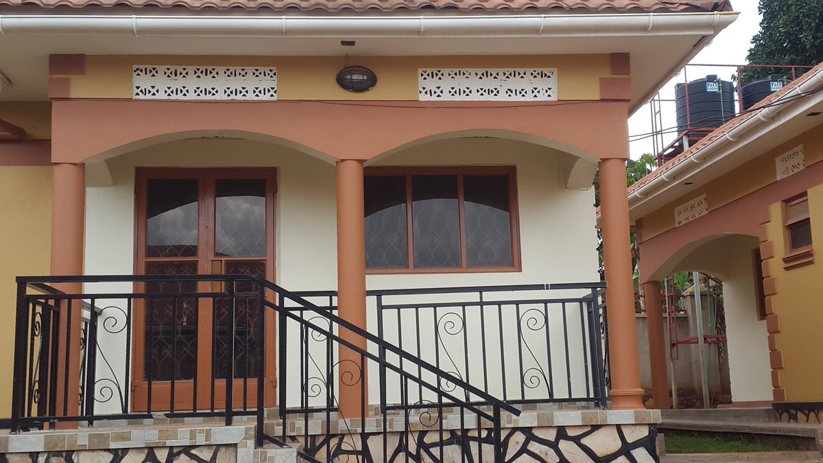 Finewalls2015's tweet photo. Excellently done units in Gayaza #FineInterior #ExteriorDesign #InteriorDesigb @PlasconUganda https://t.co/Q67gdGUKJe
