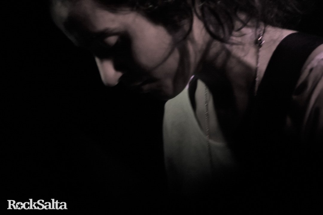 rocksalta's tweet photo. Show @lasligasmenores en #Salta junto a #VientoDeOriente (banda) y @LuciaTacchetti 🚤 🎆
👊 9° fecha del Ciclo #RockSaltaUniendoEstilos ✊
📷 #FlorArias / @aminube https://t.co/kcHtvG2mS0