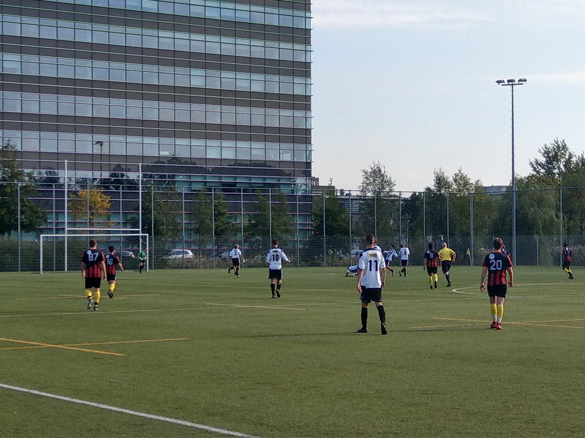 LVV_FF's tweet photo. 1-1 #GaryPerson .@LVV_FF - .@Hazboys1 .@voetbalinleiden https://t.co/0IOnbHDWTY