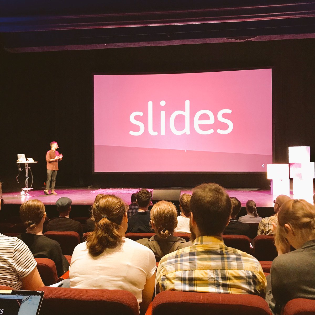 nadangergeo's tweet photo. I had such a good time at @Confront_SE yesterday! It was really inspiring, and fun to meet some of my heroes and make new friends 😊🙏 https://t.co/eT7lEdnAqZ