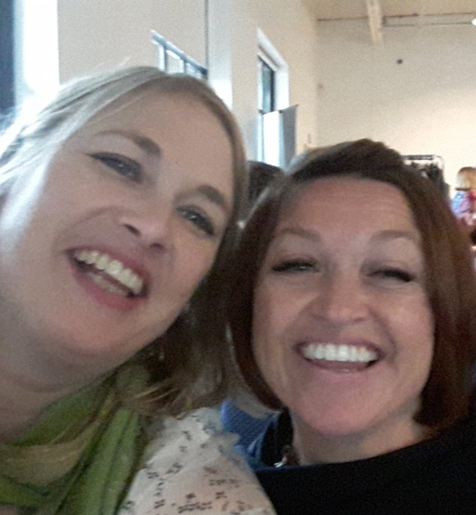 MWCBrunssum's tweet photo. Having a great warm-up at #EvenMoreThanSinging #militarywiveschoirs https://t.co/mIPv9h8CvK