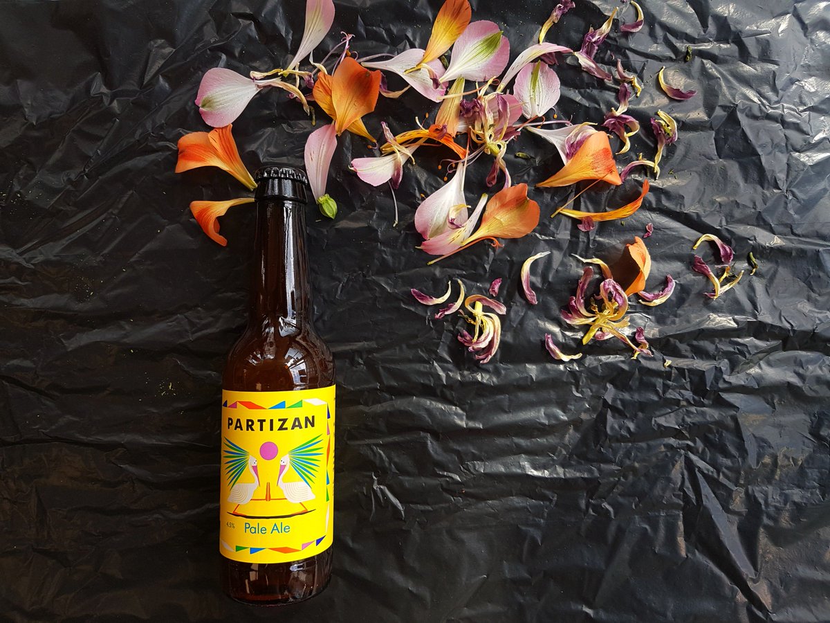 BoroughWines_ER's tweet photo. Don't let the rain stop you, we are on @Deliveroo so you can get weekend bevvies without getting your feet wet.

Later the staff might enjoy one of these beauties also available on #deliveroo to try and remind themselves of sunnier times 😉

#drinkbetter #islington #craftbeer https://t.co/UF8emo1J5I