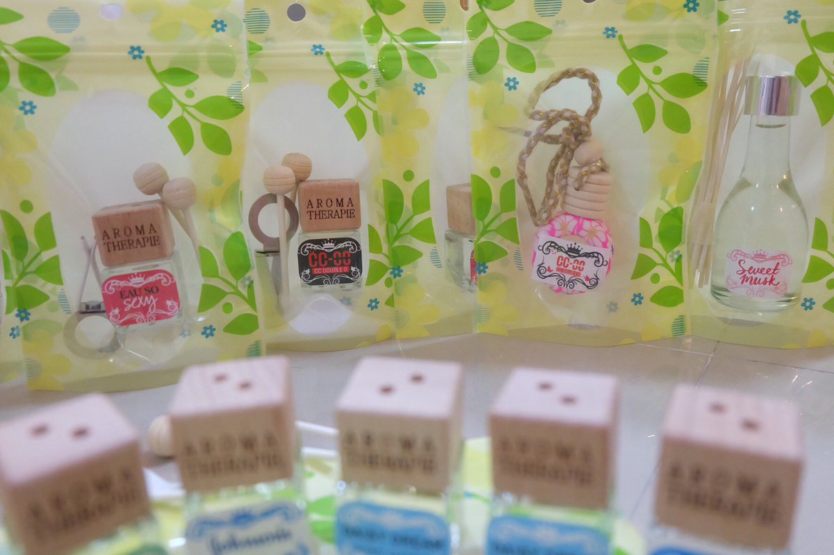 FJperfume's tweet photo. 😆สวัสดี​เดือนเกิด​
ซื้อน้ำหอมวันนี้... ยอด260บาทขึ้นไป​แถมฟรีขนาด3ml.​ ทุกออเดอร์
มีให้เบือกมากกว่า300กลิ่น​ ไม่รู้อยากได้กลิ่นไหน​ ส่งรูปเทียบกลิ่นมานะคะ

✨กดรีทวีตแถมส่งฟรีแบบลงทะเบียนให้เลยจร้าาาาาาา​
#หัวน้ำหอมแท้ไม่ผสมแอลกอฮอล์​ #รับตัวแทนจำหน่าย #ของดีบอกต่อ​ #ถูกและดี https://t.co/n1zmO4X0HM