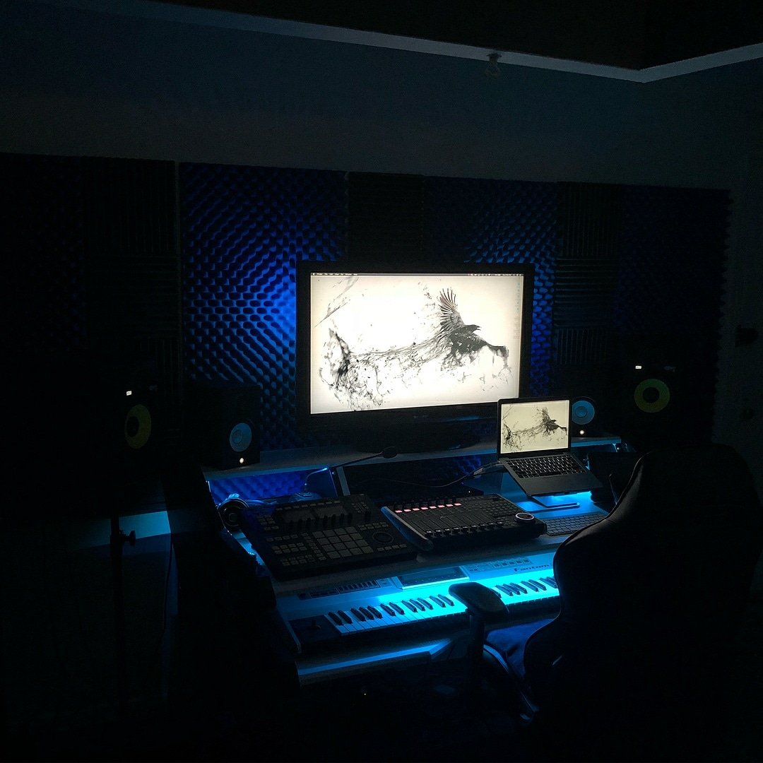 EtymoticBeatz's tweet photo. @LilBoowopDDB What's hood bro! #RECKRUMSTUDIO https://t.co/PF6NVf0eFX