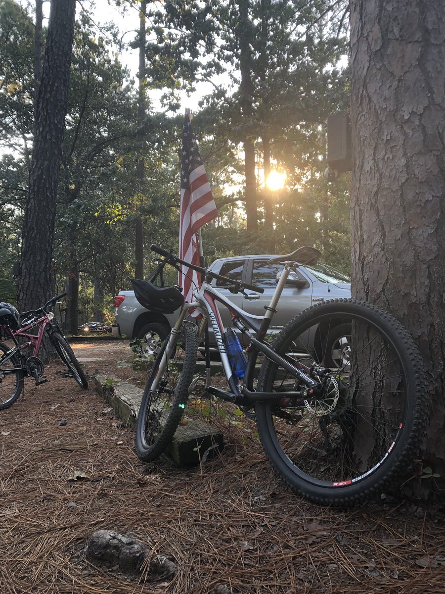 Brian__Copeland's tweet photo. 3 PAX peddled past the pain and found betterment at Chain Gang. Great job Lookout and Penthouse!
@F3chaingang @F3LexSC 
@F3LMRucking @F3Columbia 
@LookoutTim @Penthou13612933 https://t.co/hoQtzZomtM
