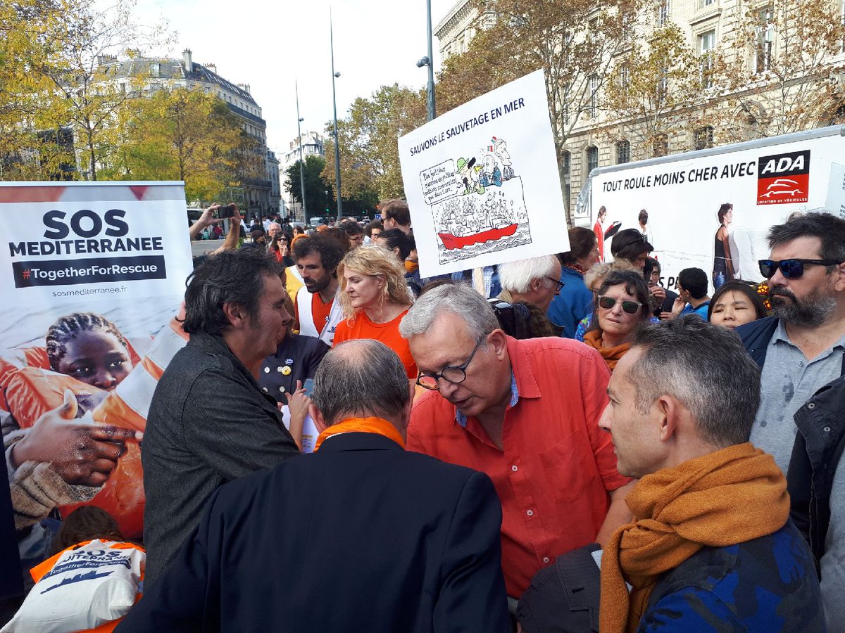 PCF (@pcf) on Twitter photo Rassemblement parisien pour <a href="/SOSMedFrance/">SOS MEDITERRANEE France</a> il faut un pavillon français pour l'aquarius <a href="/IanBrossat/">Ian Brossat 🍉</a> <a href="/plaurent_pcf/">Pierre Laurent</a> Rassemblement parisien pour <a href="/SOSMedFrance/">SOS MEDITERRANEE France</a> il faut un pavillon français pour l'aquarius <a href="/IanBrossat/">Ian Brossat 🍉</a> <a href="/plaurent_pcf/">Pierre Laurent</a>