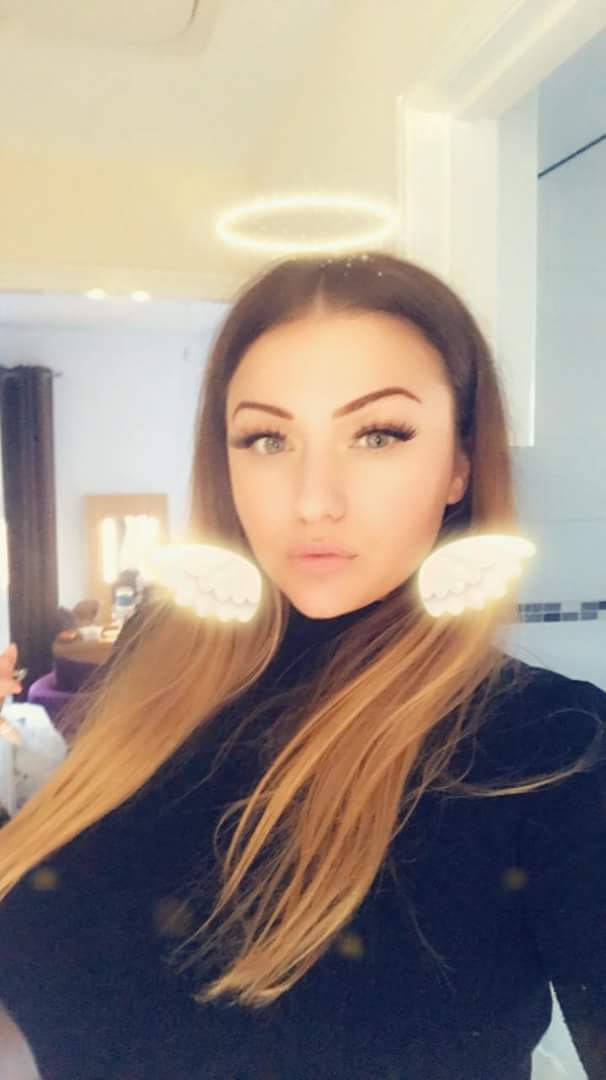 QueenChanel92's tweet photo. Send send and send! That is all you're good for! 

#findom #finsub #paypigs https://t.co/RgLeCN0K8Q