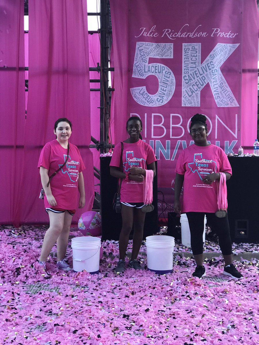 hjspanishclub's tweet image. Gift of Life #ColorRun2018 this morning!