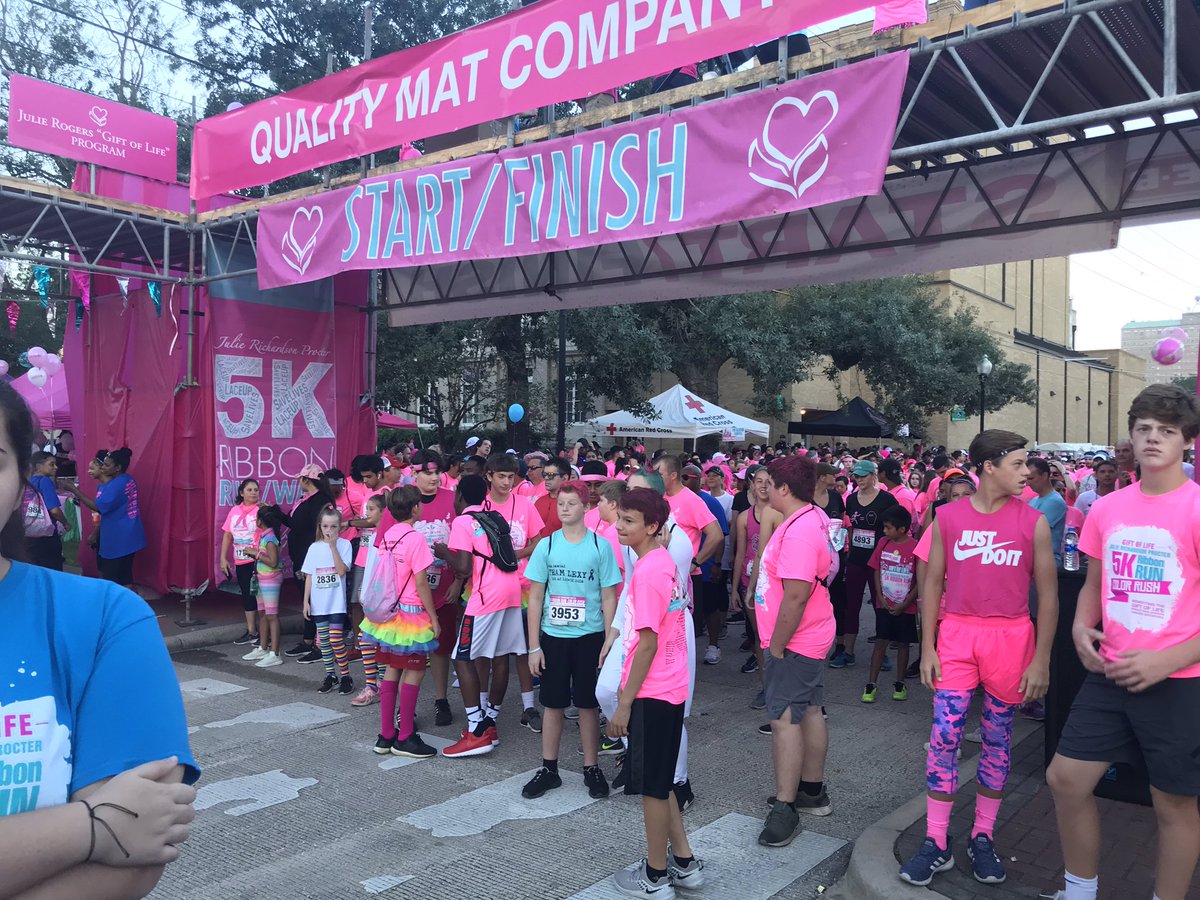 hjspanishclub's tweet image. Gift of Life #ColorRun2018 this morning!