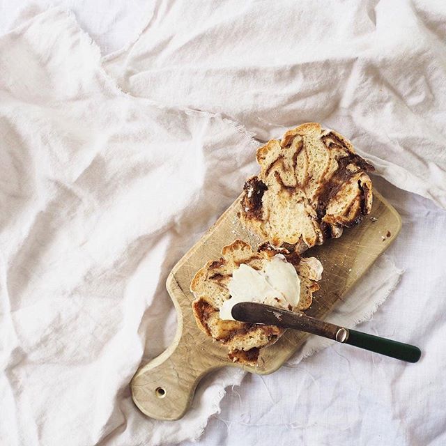 CKone4873's tweet photo. A girl's gotta have a coffee (and cake with loads of butter) break right? Enjoy your weekend lovelies
.
.
.
.
.
. ( #๐ท @gfreeb via @latermedia )
#thiscosycorner #mydecorvibe #mydomaine #currentdesignsituation #minimalinterior #nordicliving #simplysโฆ https://t.co/fAeZgcLX1b https://t.co/aZNAP1qoHk