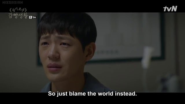 ilivewithwords's tweet image. Prison Playbook

"You did your very best, but you weren't given any opportunity. So just blame the world instead. The world should've tried harder."

#quotes #kdrama #PrisonPlaybook
