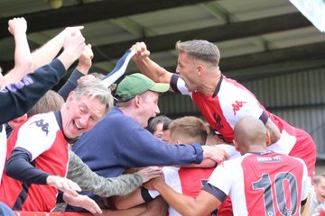 khfcofficial's tweet photo. 🏆 It’s #EmiratesFACup day!
RT if you’re backing the #PrideofWorcestershire at Stourbridge today! #COYR https://t.co/s6cE6eOlQQ