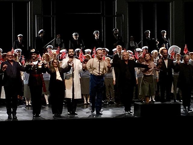 Bravi tutti for Wozzeck new production at Deutsche Oper Berlin, especially the soloists❣️
.
.
#deutscheoperberlin #johanreuter #elenazhidkova #thomasblondelle #burkhardulrich #sethcarico #matthewnewlin #annikaschlicht #andrewdickson #opera #operastar #op… ift.tt/2IFBWOL