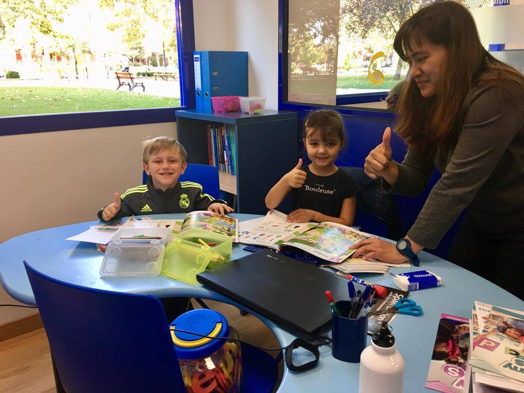 midletonschool's tweet photo. 🇬🇧¡Los sábados en inglés se pasan mejor! 🇬🇧
Aún quedan plazas libres en nuestro curso de sábados para alumnos de 5 años de 3° de Infantil, de 10 a 11:30h y de octubre a junio.
Precio: 50€/mes
¡Más info aquí! : info@midletonschool.com
#midletonschool #schoolofenglish #getafe https://t.co/hE4Zv22Njd