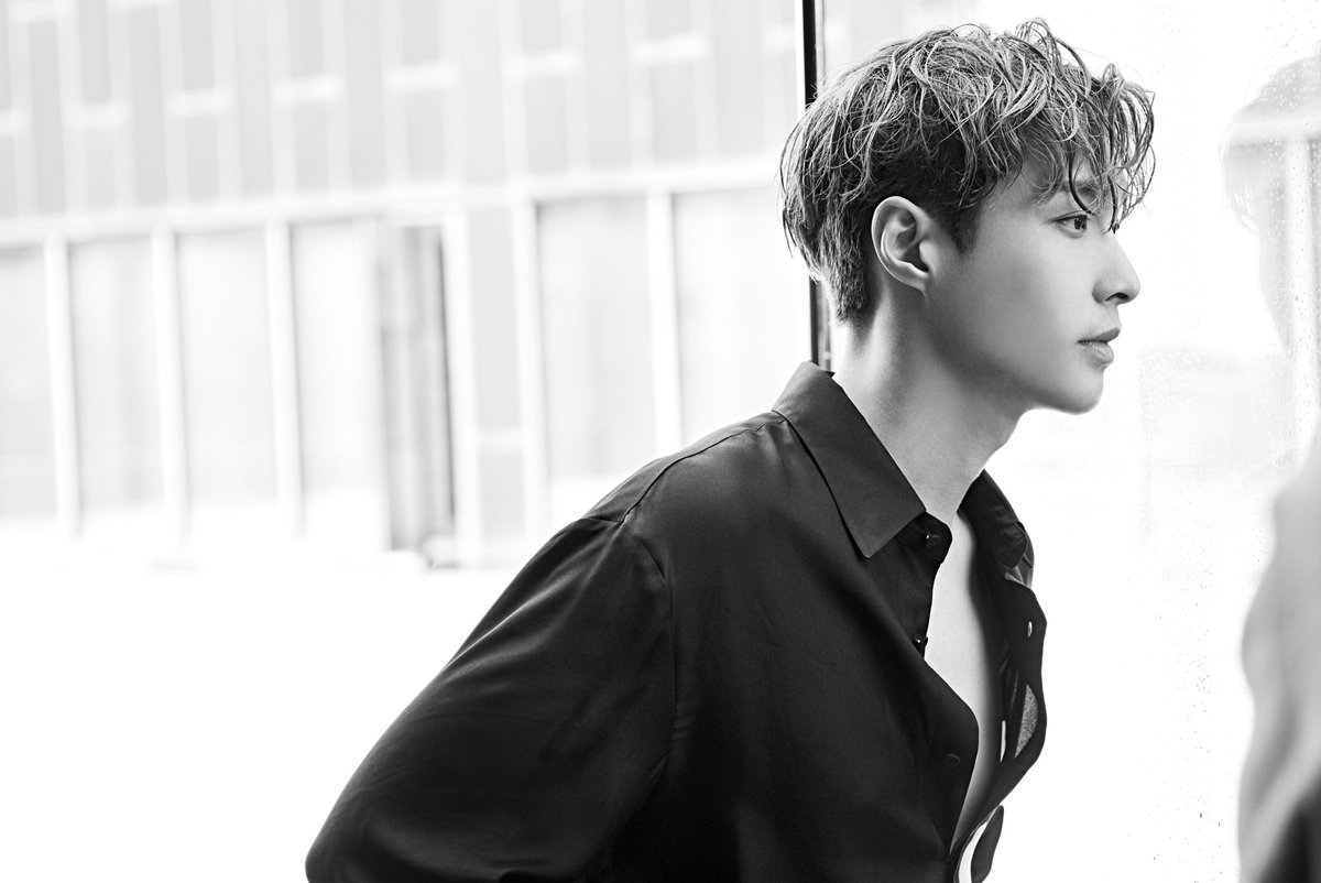 lay_studio's tweet photo. Now that the teasers of #GiveMeAChance are out, the music video is almost here for us. @LAY_zhang_ has thrown on a few different styles in the video, what story will he tell us? Tomorrow at 10:19AM, we’ll show the Give Me A Chance MV from #NAMANANA !
#LayGiveMeAChance https://t.co/nx4Tz4QNso