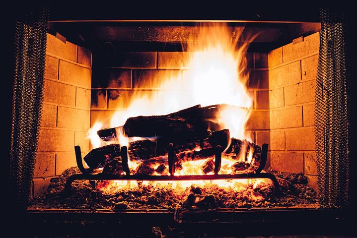 BomberosDip_VLL's tweet photo. #Consejos de Prevención de Accidentes en Chimeneas: 
La acumulación de residuos o restos de materiales de combustión en momentos de inactividad pueden causar que,al momento de encender tu chimenea,ocurran accidentes que afecten a tu salud así como la seguridad de tu hogar https://t.co/JGw47g2Xl4
