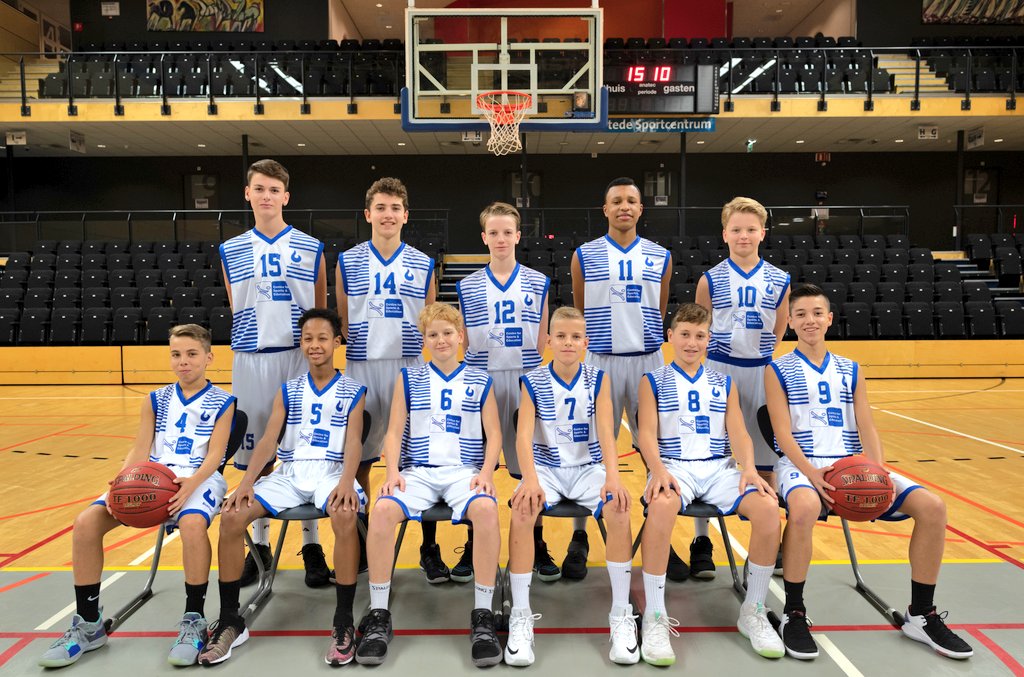 BAZwolle's tweet photo. Mannenteams jeugdopleiding @LandstedeBasket 
MU21, MU18, MU16 en MU14
#BAZWOLLE https://t.co/YhaGmBVWxz
