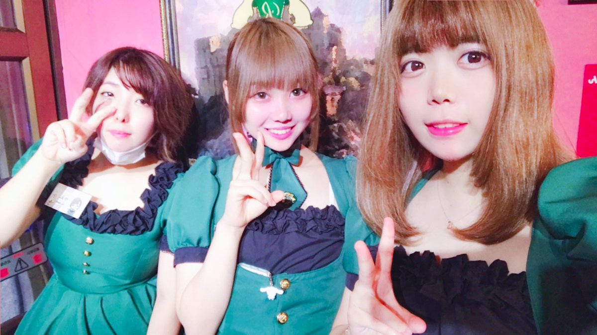 rabiraba_cafe's tweet photo. 本日もオープンしました！
今日は朝までやってますよ！

🐰米
🐰まうまう負傷中
🐰愛沢しゃろる
🐰ふわみ眼鏡

#ラビラバ　#秋葉原　#メイド喫茶　#コンカフェ #アイドル
#ブースタードライ #BOOSTERDRY https://t.co/qHEIY52hwU