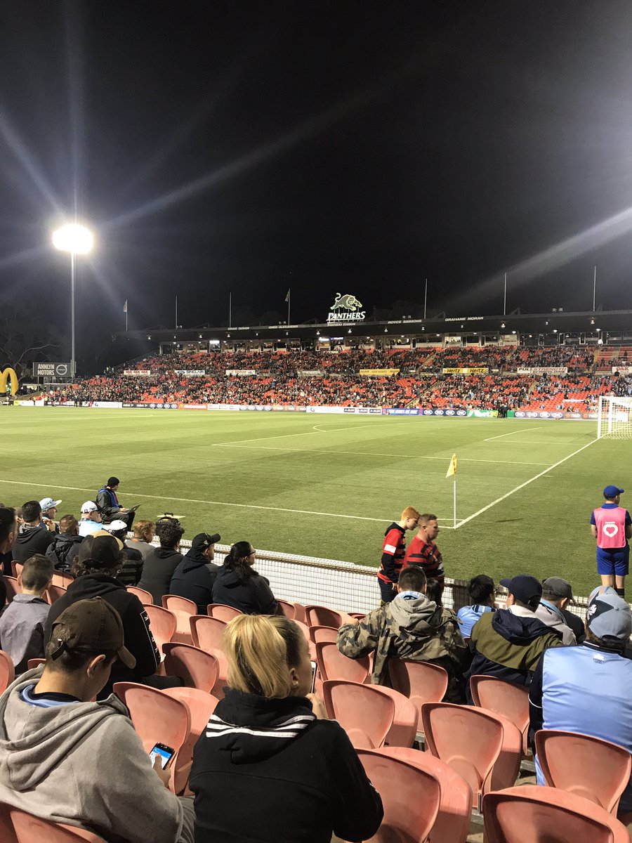 Dayofthejay's tweet photo. Letโs get it boys ๐๐ฝ๐ #SYDVSWSW @SydneyFC https://t.co/ly3zzrUBYA