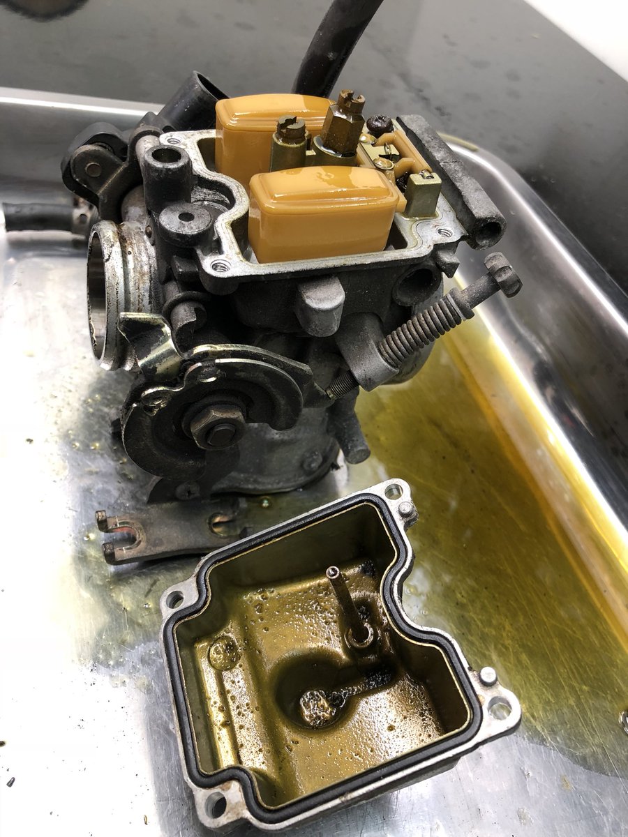 N Auto Plan Pa Twitter キャブレターの分解洗浄です キャブ ミクニ ケイヒン オーバーホール