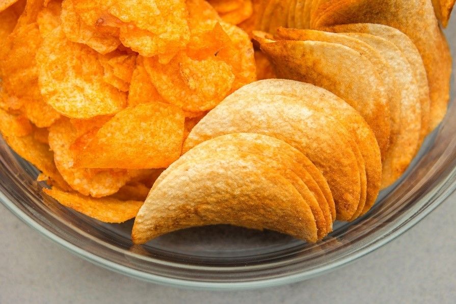 Mathesia_'s tweet photo. . @PepsiCo asked mathematicians: 1- Predict how quickly the #crisps cook &amp; rise to the top and how to #optimize the process 
2- how chips collected from the fryer moved down a chute to other conveyors @Maths4Industry #maths4industry https://t.co/3DRiGPb5K0 #InnovationStories https://t.co/TC9cRLRGcP