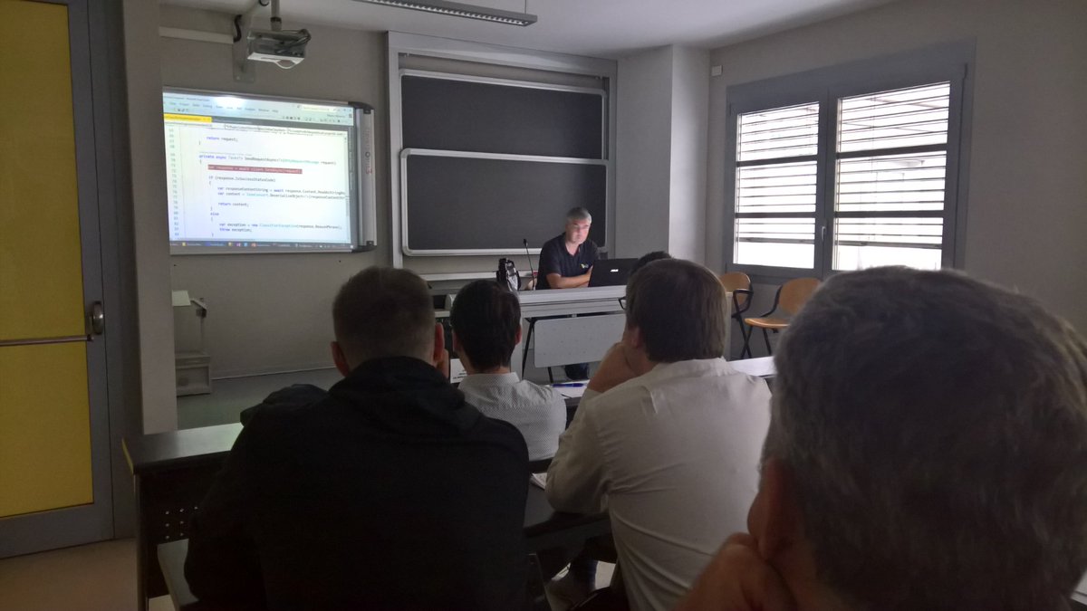 MarcoDalPino's tweet image. Con @marcominerva parliamo di #CustomVision a @azuresatpn