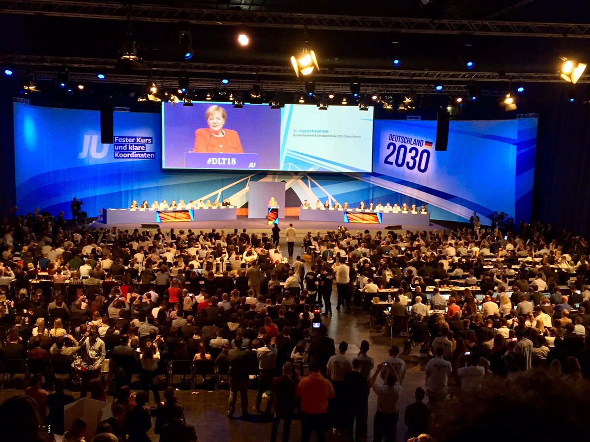 CarstenOvens's tweet photo. Bundeskanzlerin Merkel nennt Israel als Vorbild, wenn es um Investitionen in Forschung & Entwicklung sowie um die Förderung von Startups geht. Richtig so, anschauen, lernen und umsetzen. #DLT18 #hhbue #IL70 https://t.co/cnRh9gqs5p